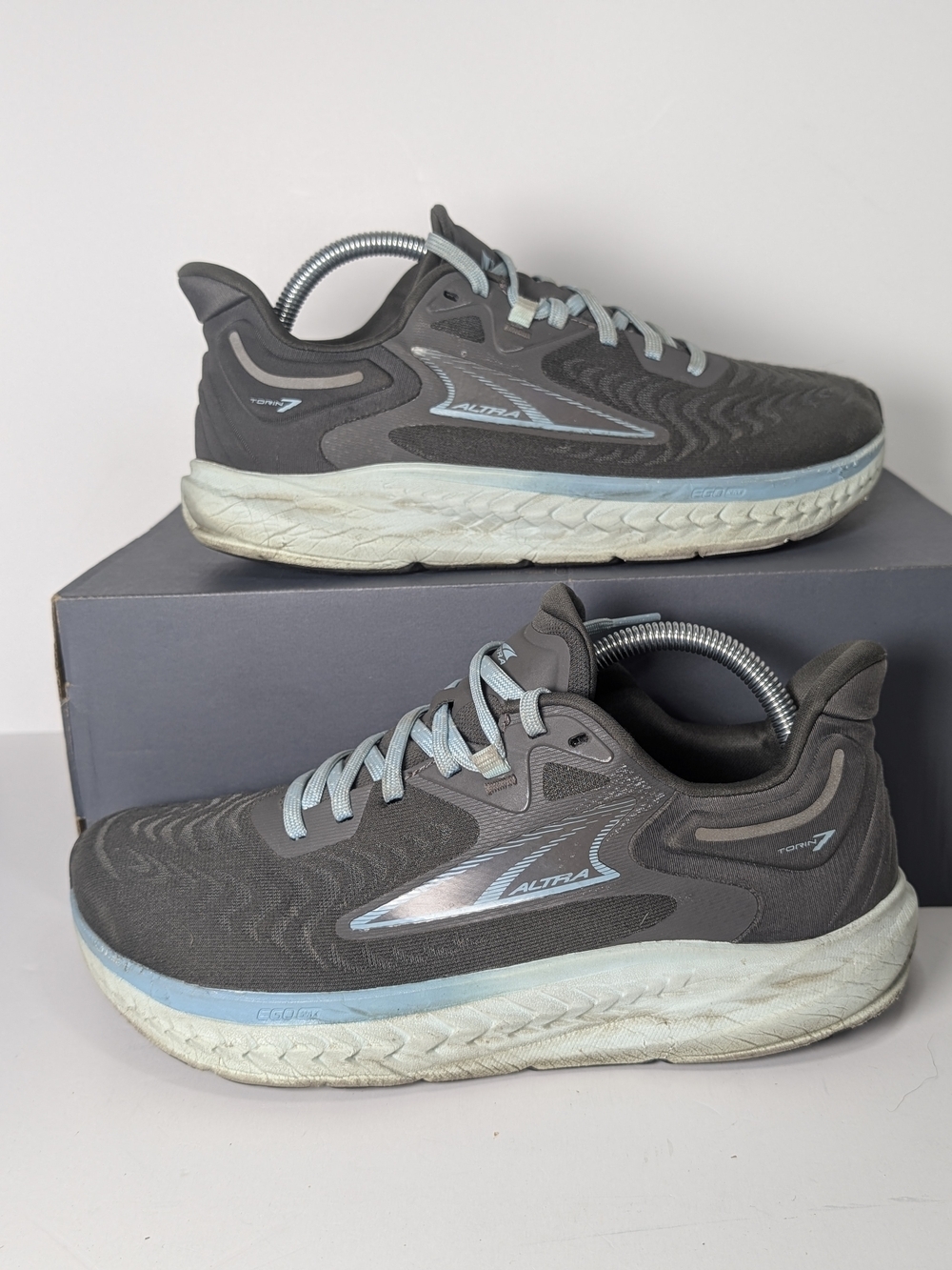 Altra Torin 7 Women's 9.5 Dark Gray Running Shoes
